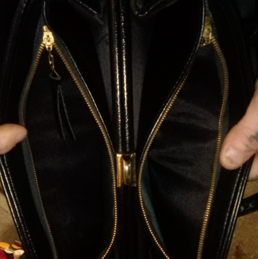 Purse - Picture 5 of 5
